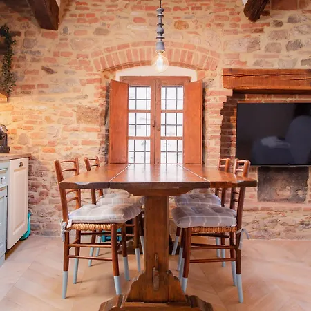 Borgo Boutique 2 Casa Raffaella Tuscan Charm In Medieval Suvereto